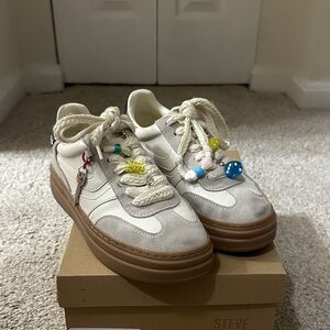 Steve Madden Dodge Charm Sneakers NO BOX